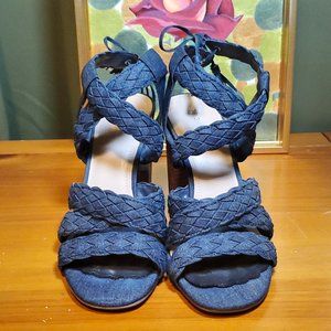 BCBGENERATION SZ 8/12 LADIES SHOES